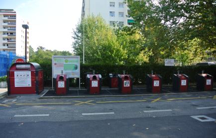 parking-ecolelatour.jpg